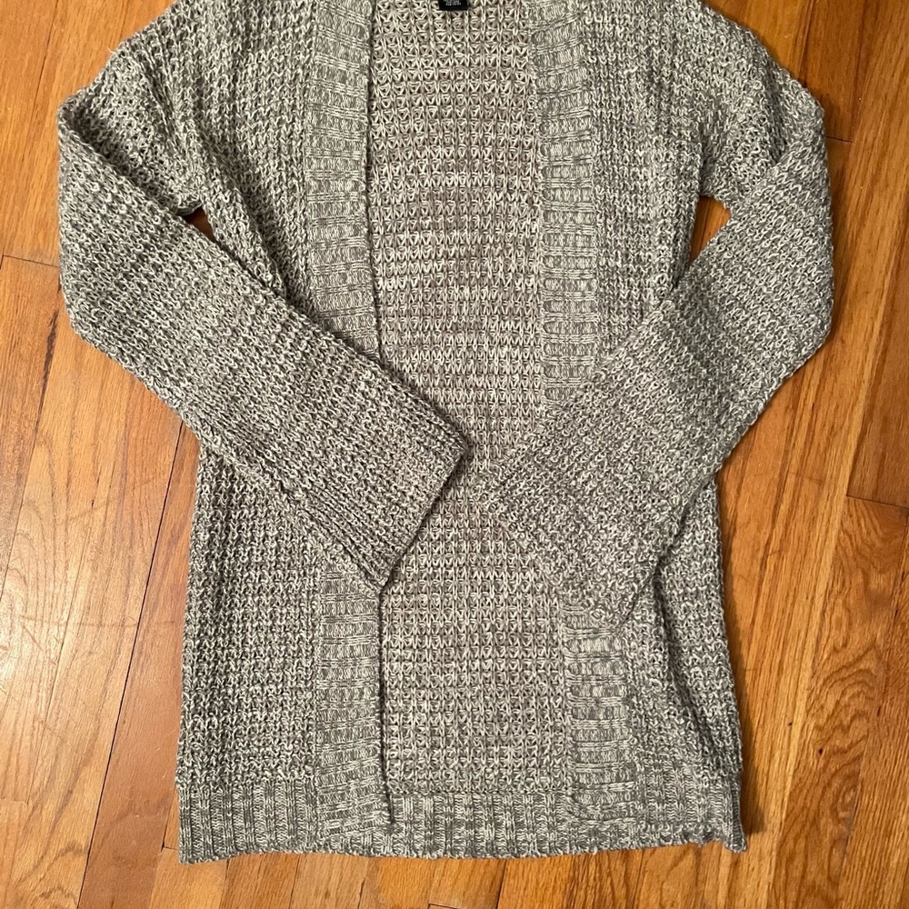 Women's Gray Sweater